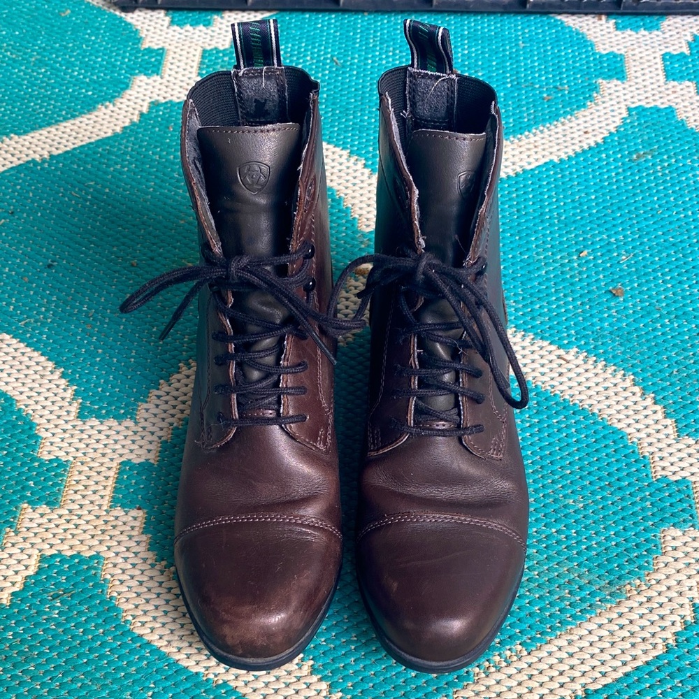 Ariat heritage IV Lace paddock boots in brown-full grain leather size 4